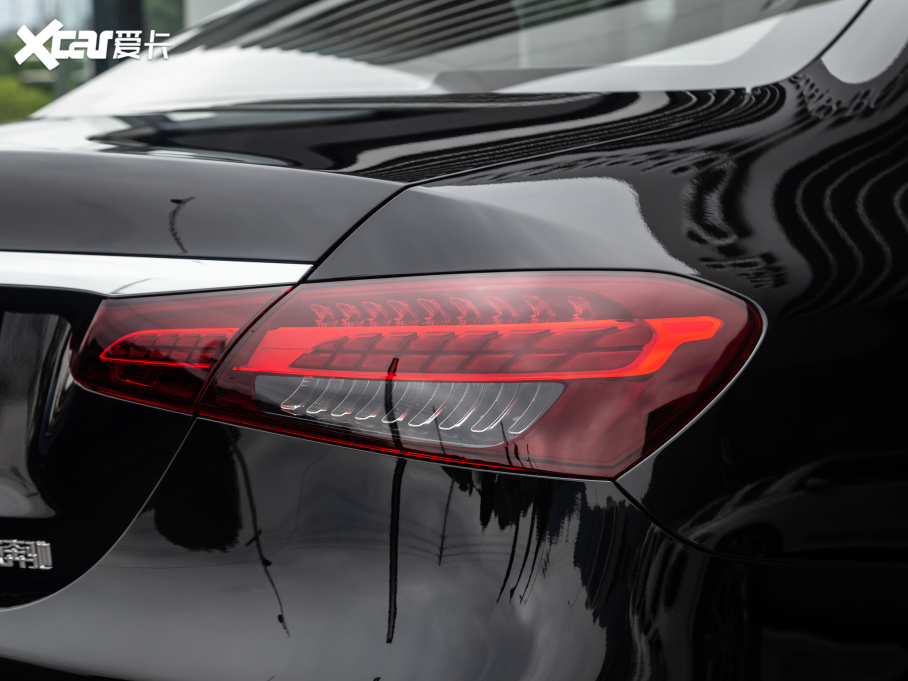 2021YE Ŀ E 260 L