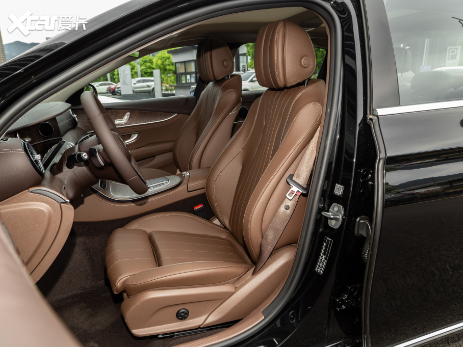 2021YE Ŀ E 260 L