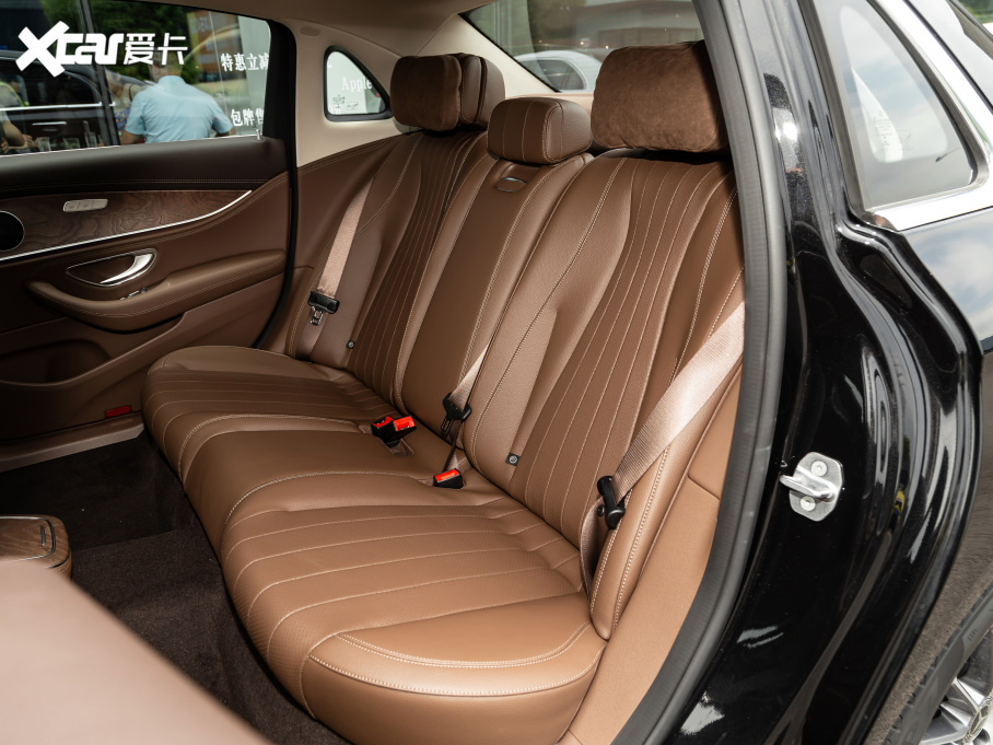 2021YE Ŀ E 260 L