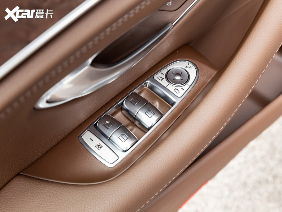 2021YE Ŀ E 260 L