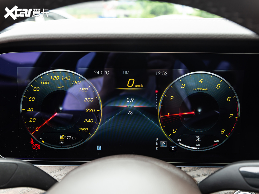 2021YE Ŀ E 260 L