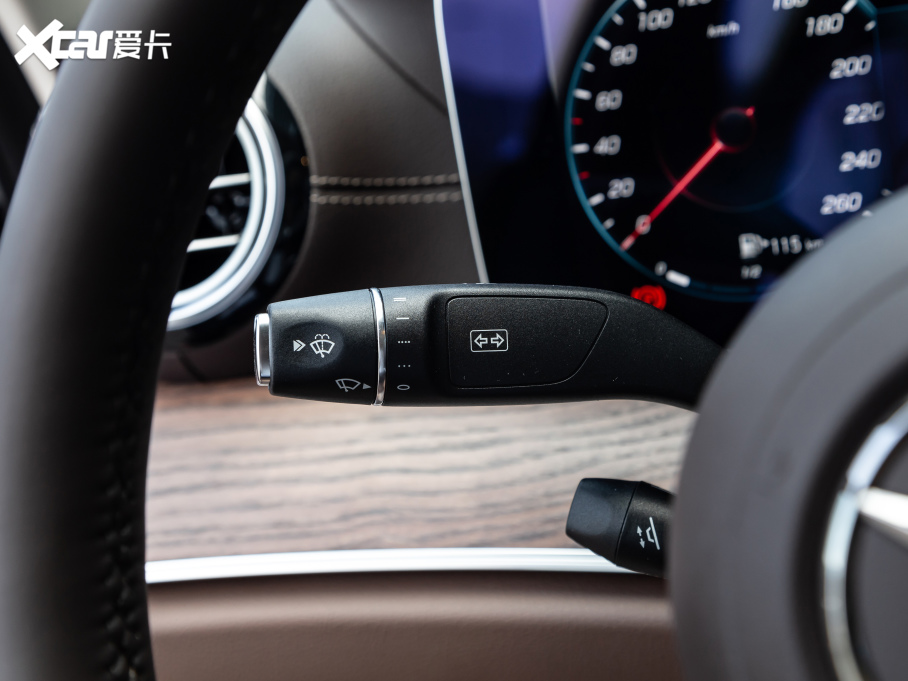 2021YE Ŀ E 260 L