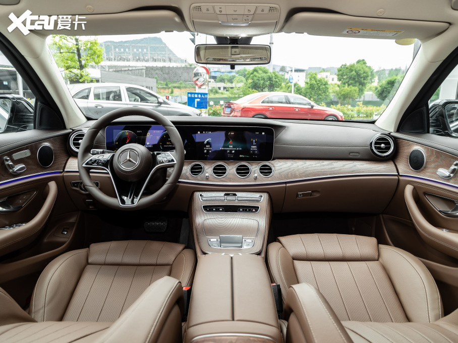 2021YE Ŀ E 260 L