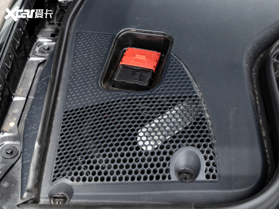 2021YE Ŀ E 260 L