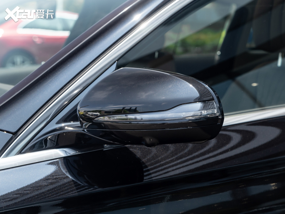 2021YE Ŀ E 300 L A