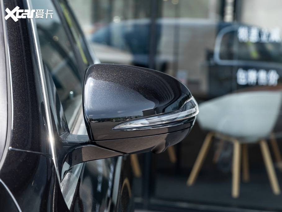 2021��YE�� �Ŀ� E 300 L ���A��