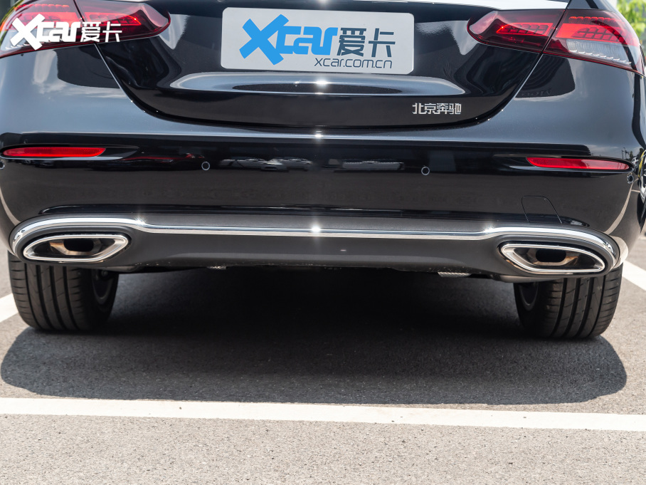 2021��YE�� �Ŀ� E 300 L ���A��