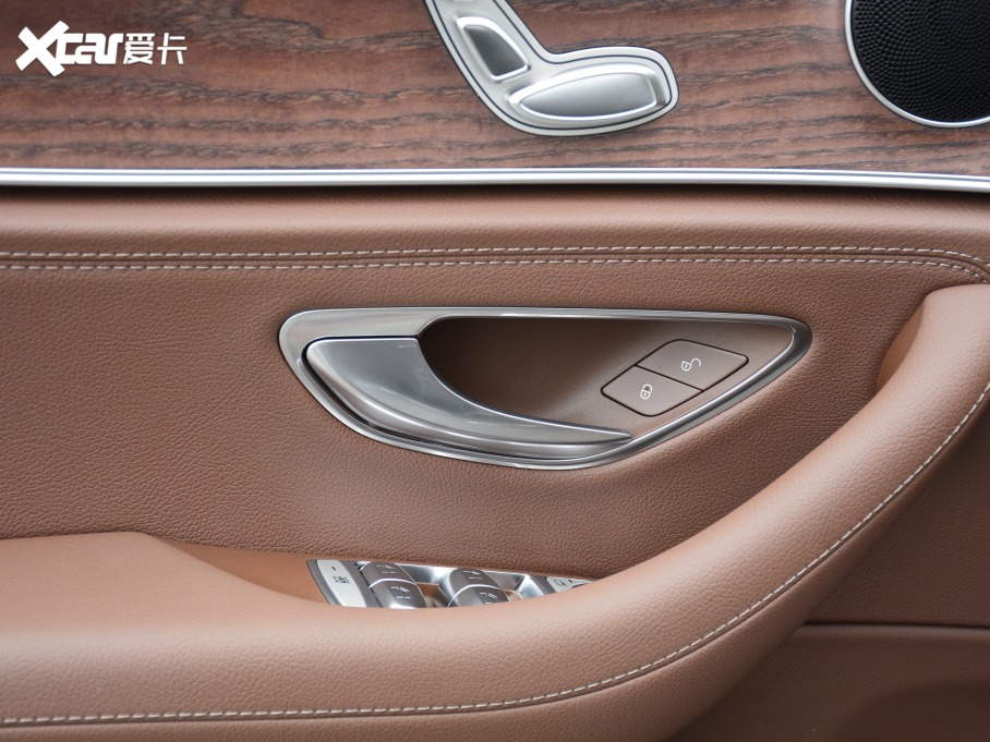 2021YE Ŀ E 260 L 4MATIC