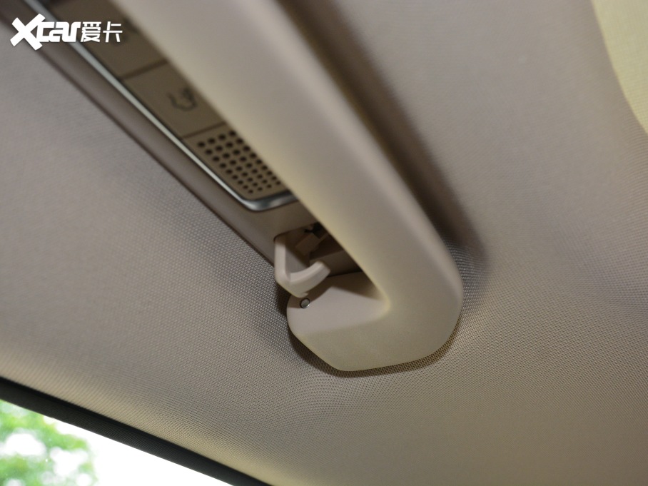 2021YE Ŀ E 260 L 4MATIC