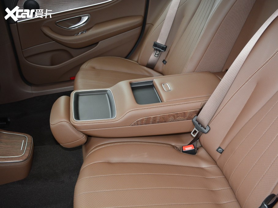 2021YE Ŀ E 260 L 4MATIC