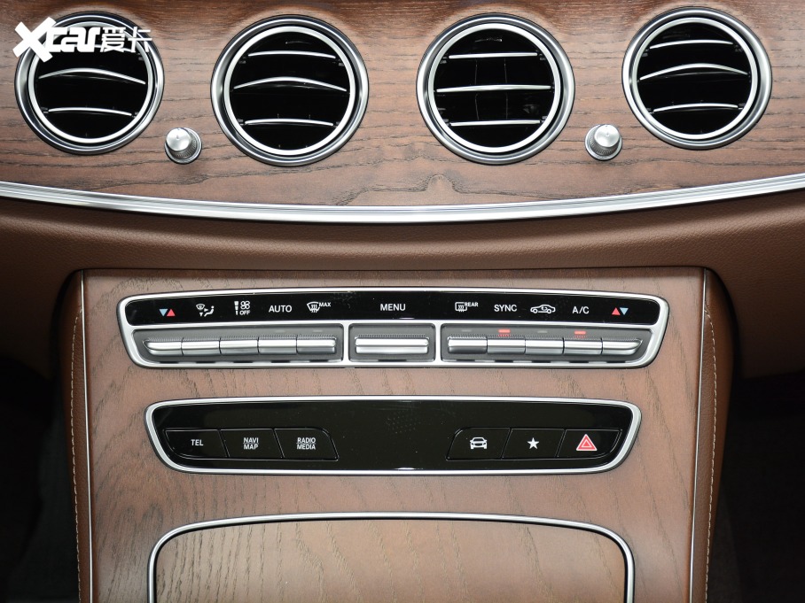 2021YE Ŀ E 260 L 4MATIC