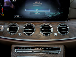 2021款E 300 L 豪华型 空调出风口