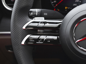 2021Ŀ E 300 L F п؅^(q)