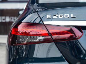 2021Ŀ E 260 L \ (ji)^