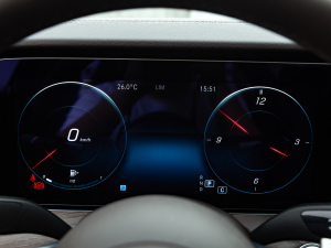 2021Ŀ E 300 L r(sh) п؅^(q)