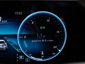 2021Ŀ E 300 L r п؅^