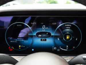 2021Ŀ E 260 L п؅^