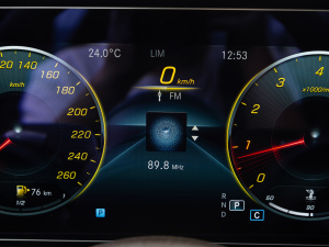 2021Ŀ E 260 L п؅^(q)