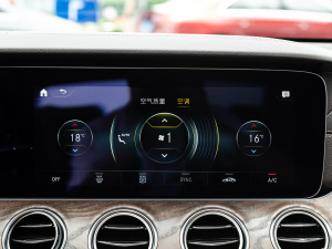 2021Ŀ E 260 L п؅^