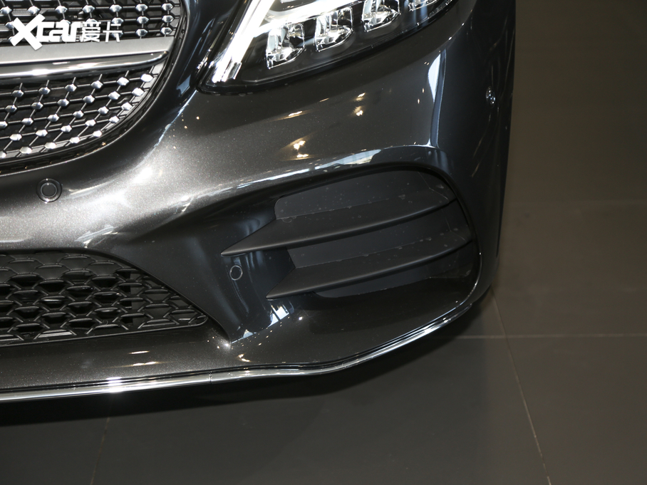 2021YC C 260 L \Ӱ