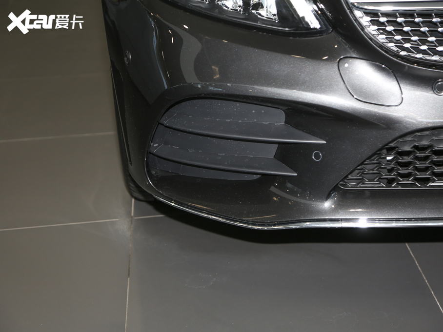 2021YC C 260 L \Ӱ