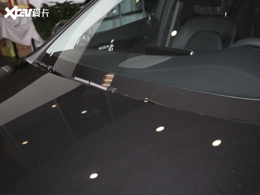 2021YC C 260 L \Ӱ