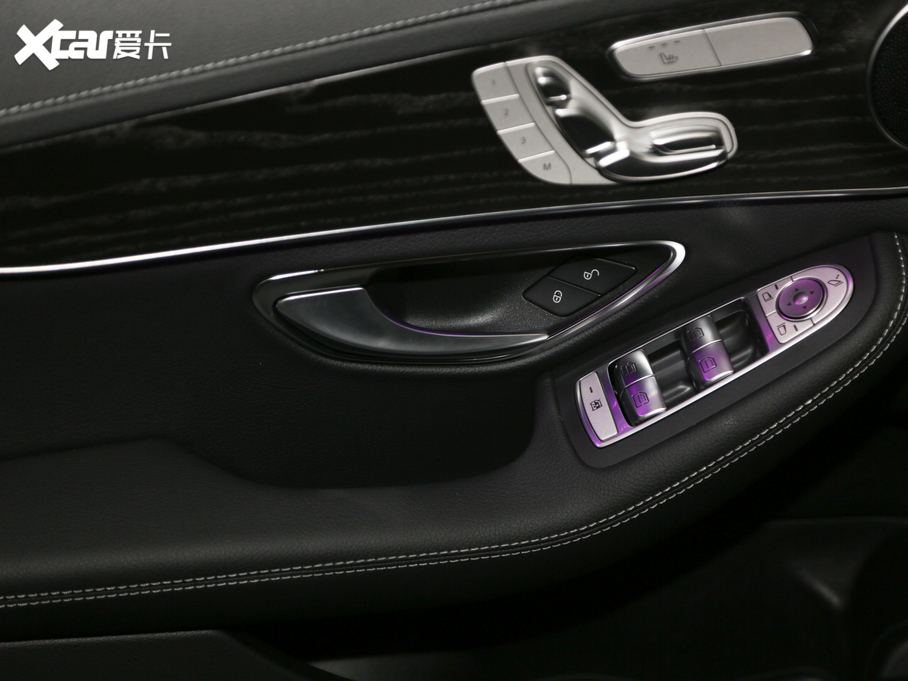 2021YC C 260 L \Ӱ