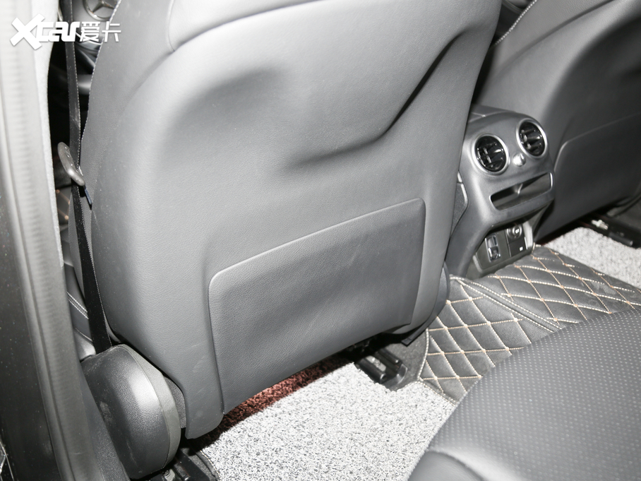 2021YC C 260 L \Ӱ