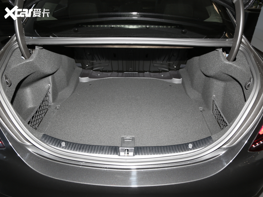 2021YC C 260 L \Ӱ