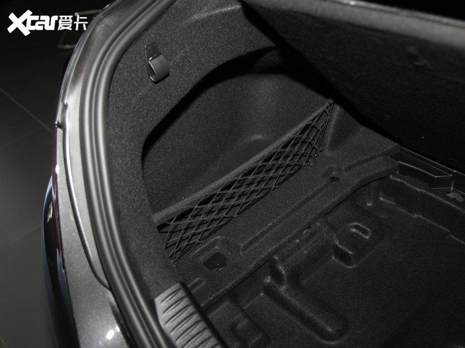 2021YC C 260 L \Ӱ