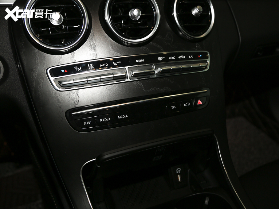 2021YC C 260 L \Ӱ