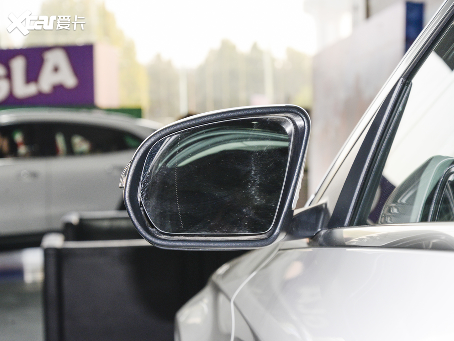 2021YC C 200 L r\Ӱ