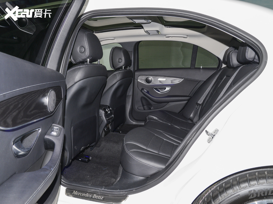 2021YC C 200 L r\Ӱ