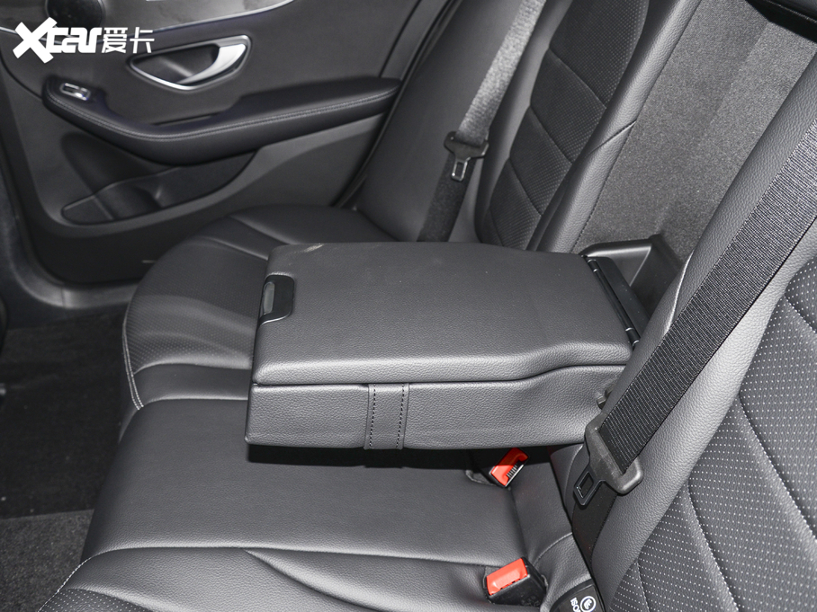 2021YC C 200 L r\Ӱ