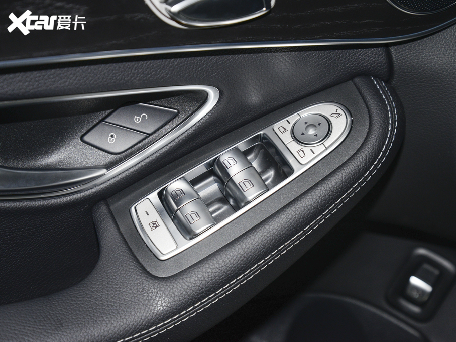 2021YC C 200 L r\Ӱ