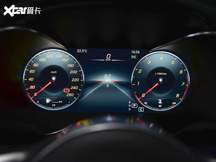 2021YC C 200 L r\Ӱ