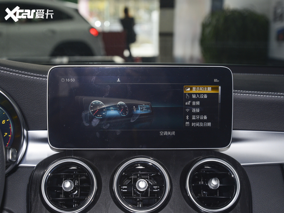 2021YC C 200 L r\Ӱ