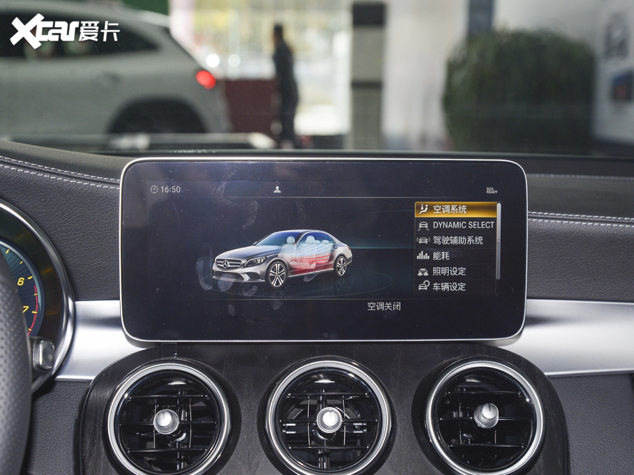 2021YC C 200 L r\Ӱ