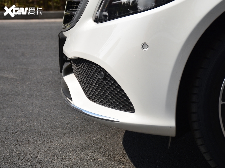 2021��YC�� C 260 L