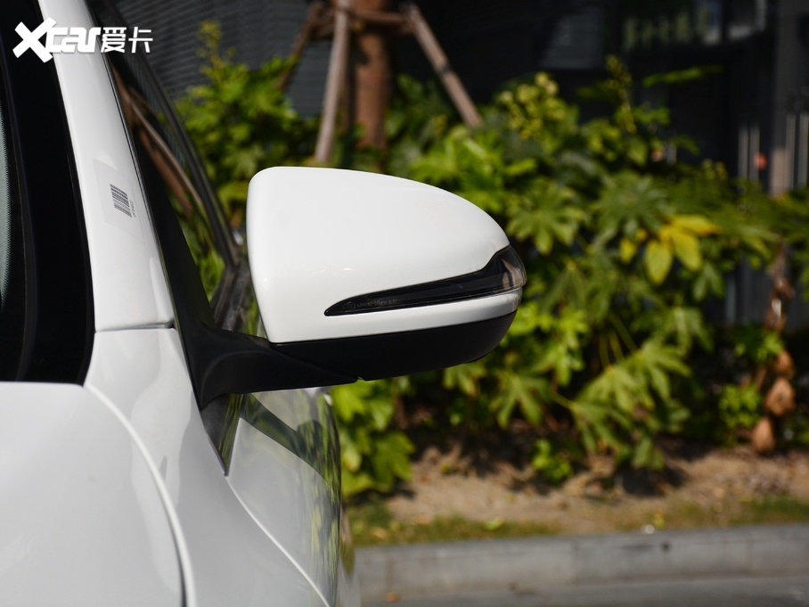 2021��YC�� C 260 L