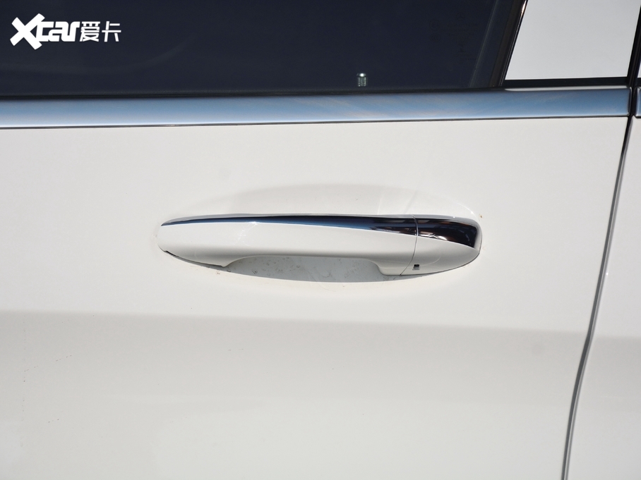 2021��YC�� C 260 L