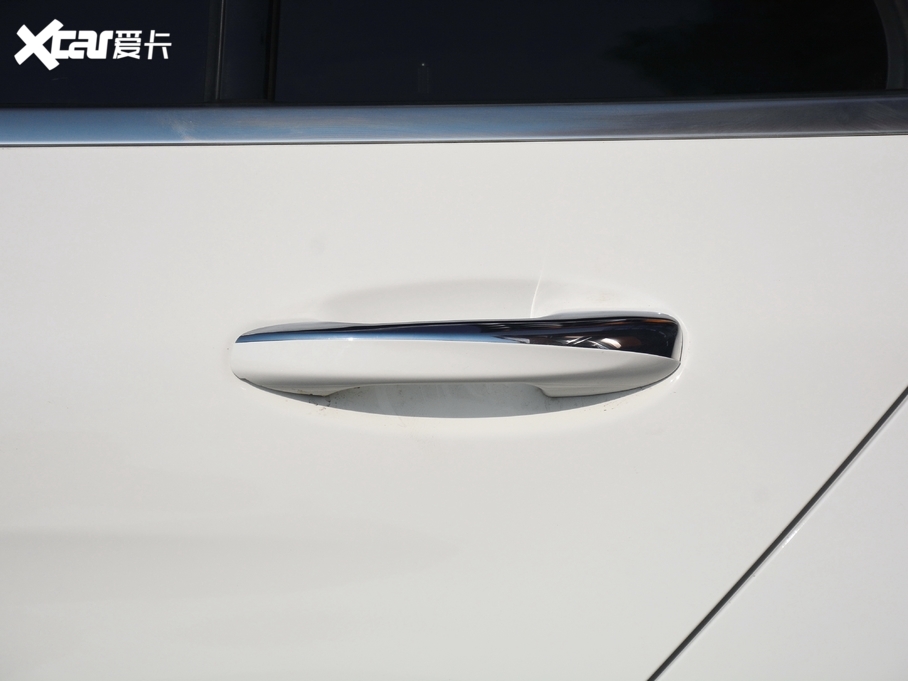 2021��YC�� C 260 L