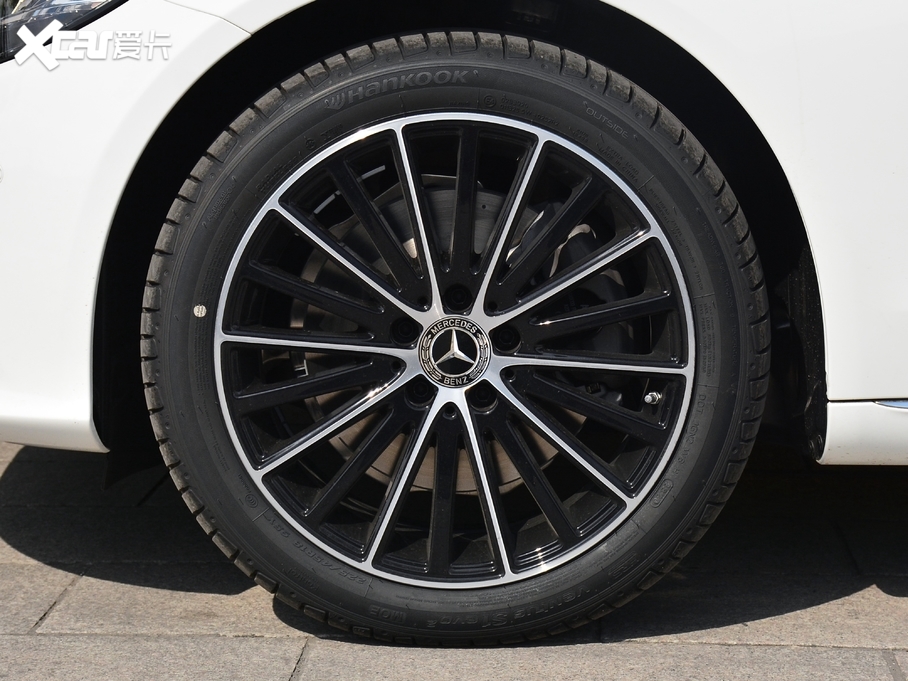 2021��YC�� C 260 L