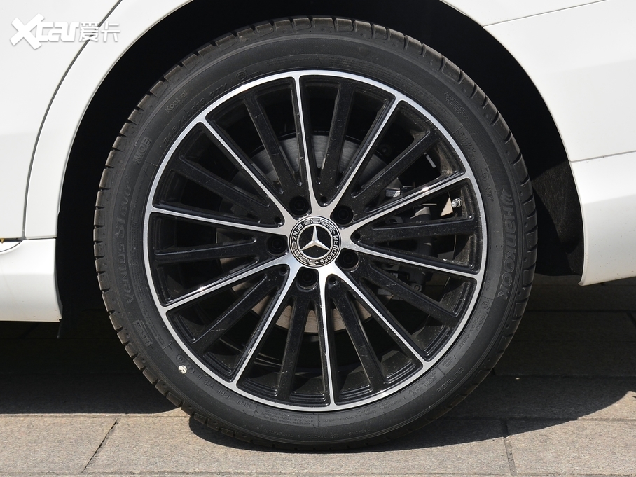 2021��YC�� C 260 L