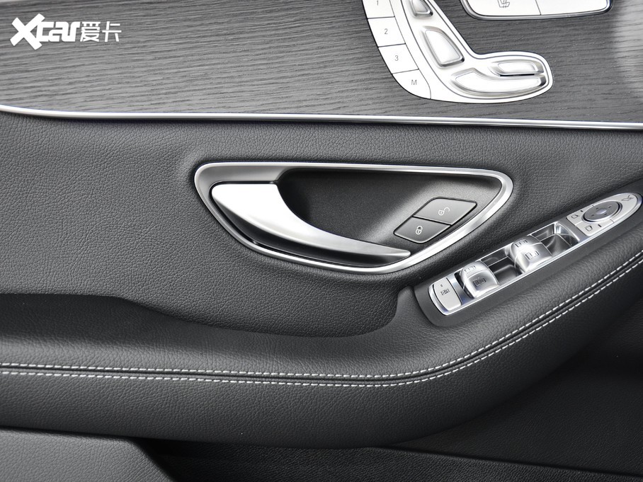 2021��YC�� C 260 L