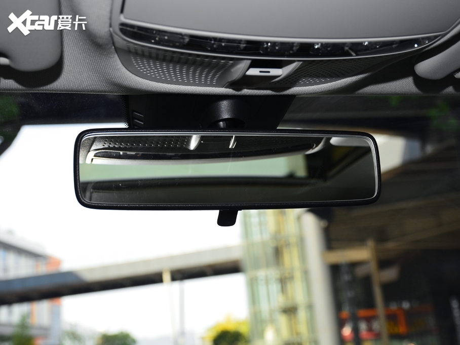 2021��YC�� C 260 L