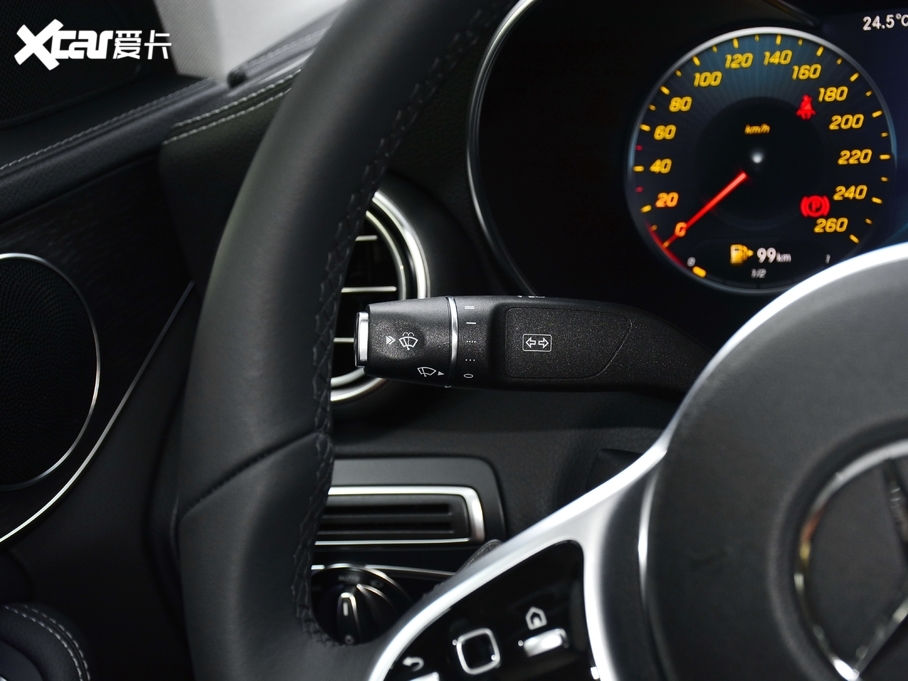 2021��YC�� C 260 L