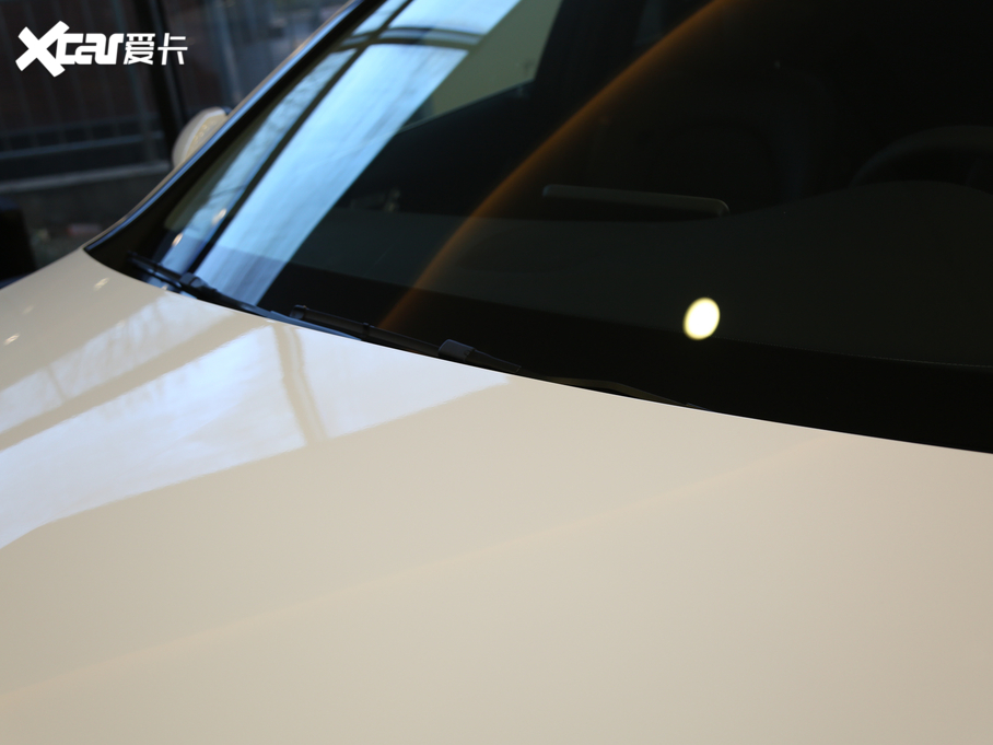 2021YC C 260 L \Ӱ