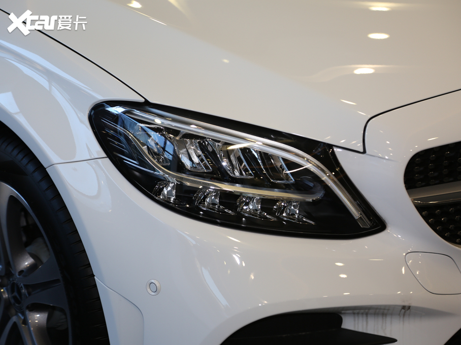 2021YC C 260 L \Ӱ