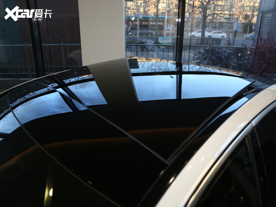 2021YC C 260 L \Ӱ